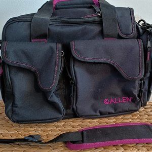 ALLEN ladies gun range bag  NWOT.       Black and pink.